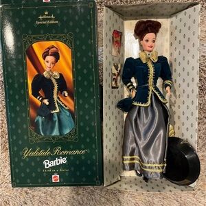 Barbie Yuletide Romance Doll in Green and Silver